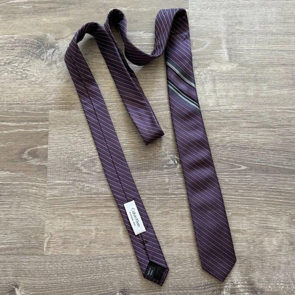 Calvin Klein 100% Silk Purple Extreme Slim Tie with Stripe Accents